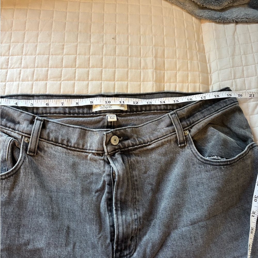 Abercrombie Curve Love 90’s Straight Ultra High Rise - Picture 3 of 7